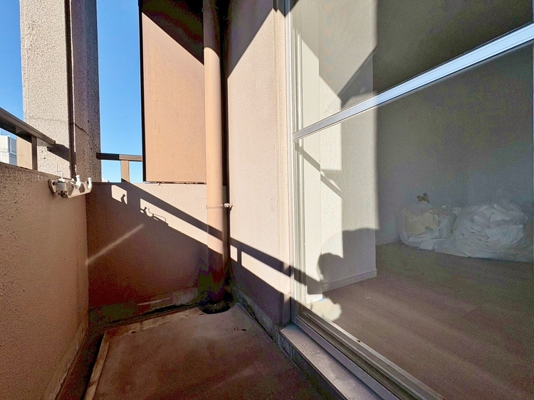 バルコニー 暮らしの中で、光と風を演出してくれるバルコニー。