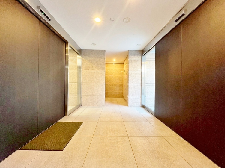 エントランス エントランスは、毎日の行き帰りで使う大事な空間です。