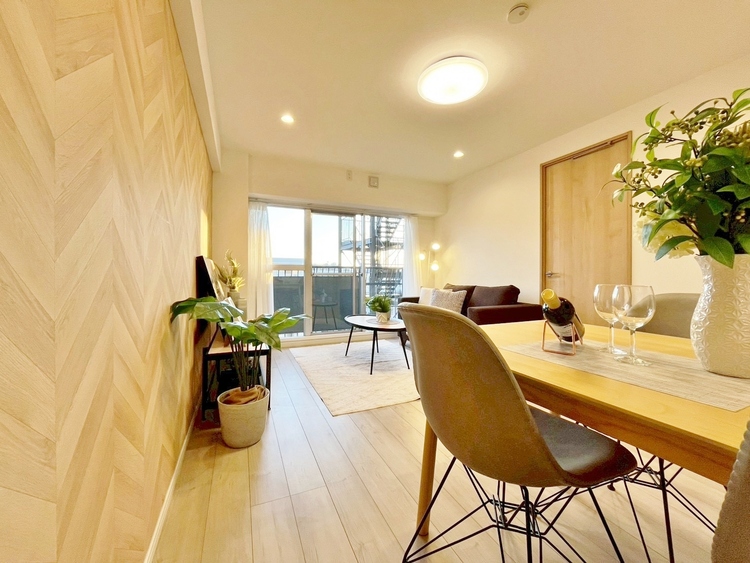 居間 過ごす時間が、たくさんの思い出として紡がれていく場所。