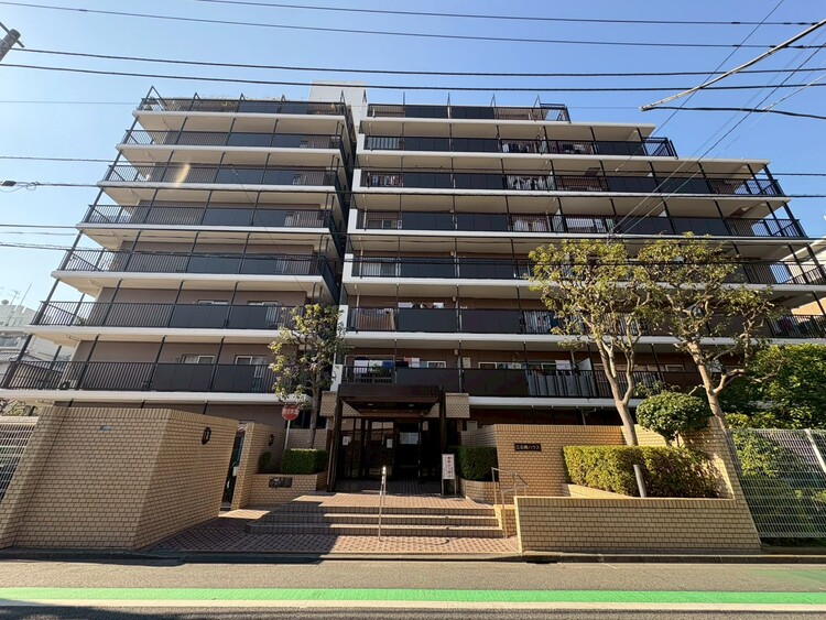 外観 資料には掲載していない情報が、現地にはたくさんあります。是非一度、現地をご確認ください。