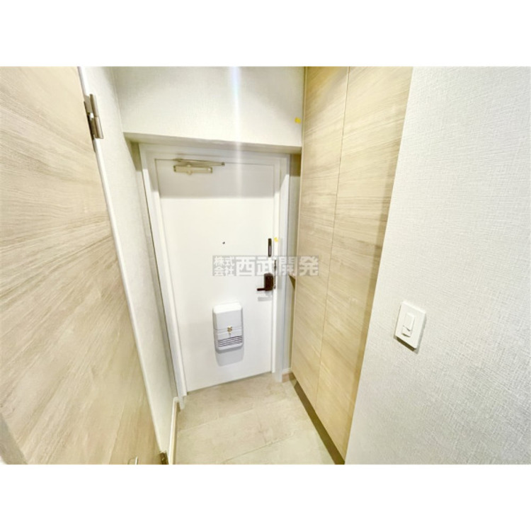 玄関 シューズＢＯＸはブーツやサンダルもたっぷり収納できます