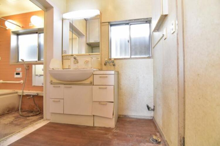 洗面 洗面室は、しっかりとしたスペースを確保。