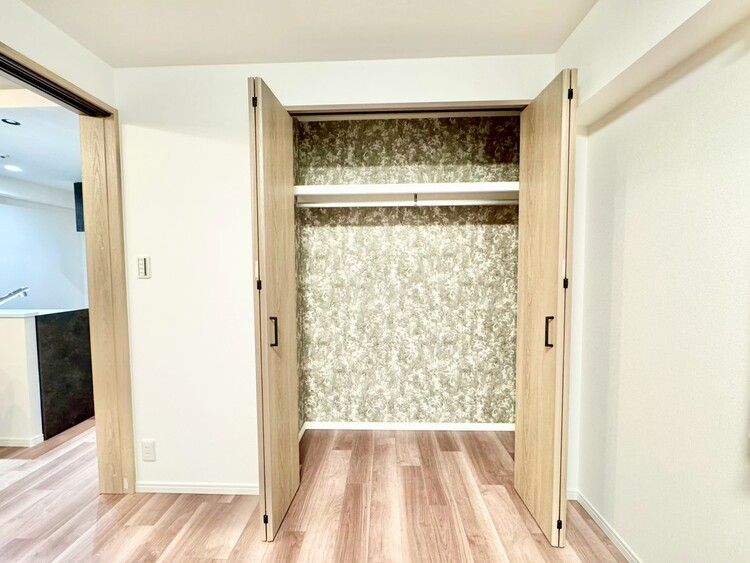 その他 収納スペースが付いていて、お部屋を広く使っていただけます。