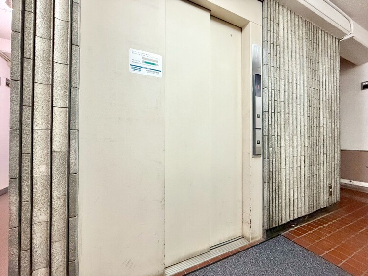 その他 エレベーター完備のため荷物が多くなっても安心。