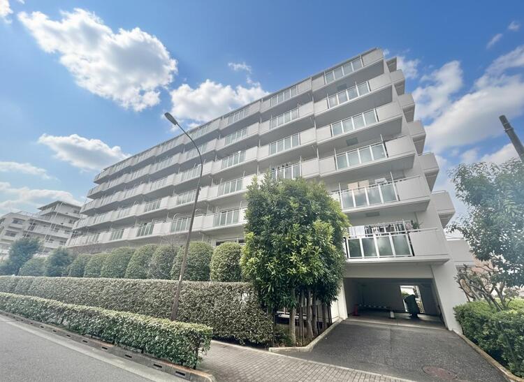 その他 飽きのこないシンプルモダンな外観です。