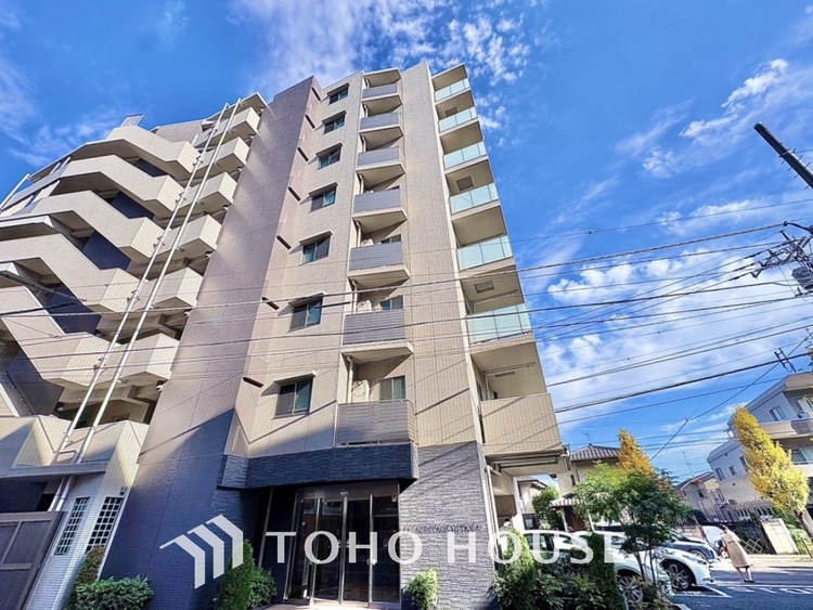 その他 風の通り道。舞い込んでくる風が優しく躍り、室内に爽やかな空気を運んでくる。そこに季節の息吹を感じて、いまがどんな季節なのかを実感する。