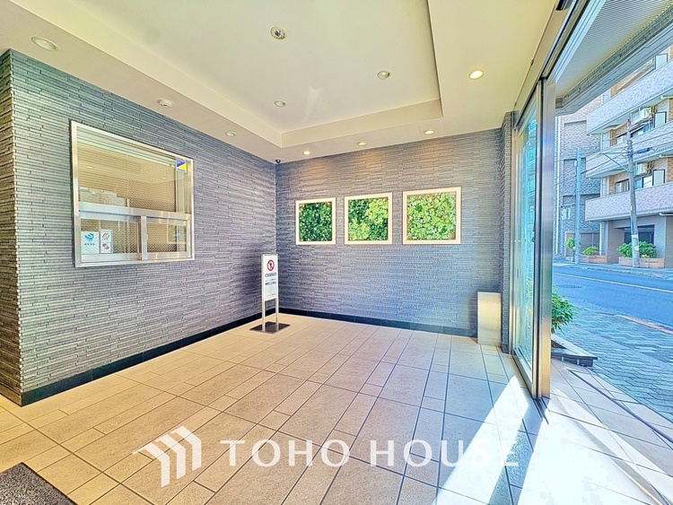 外観 ◆瀟洒な空間◆落ち着きのある彩が見事に調和させた瀟洒な空間を演出。ここに集まる家族の会話と笑顔が絶え間なく続く幸せな空間。