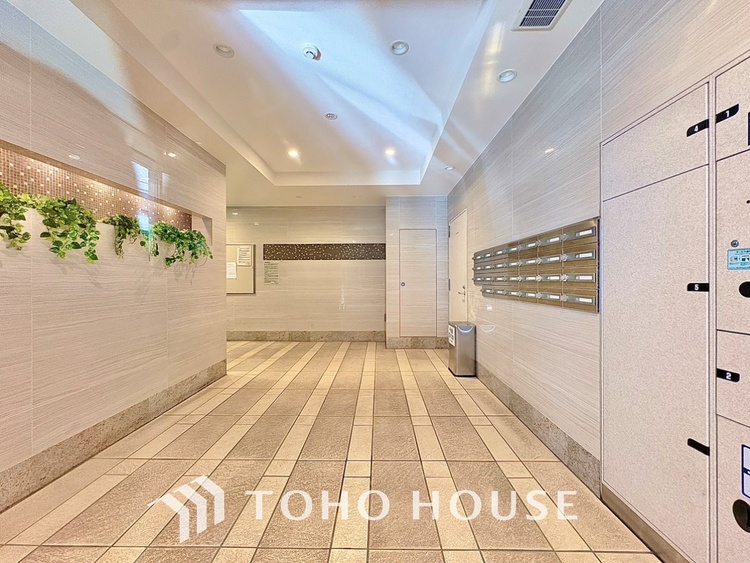 外観 ここはみんなが集い、食事と楽しい会話が始まる場所。話に夢中になりすぎて、ついつい時を忘れ、夜半過ぎになってしまう。そんな束の間の幸せを感じさせてくれます。