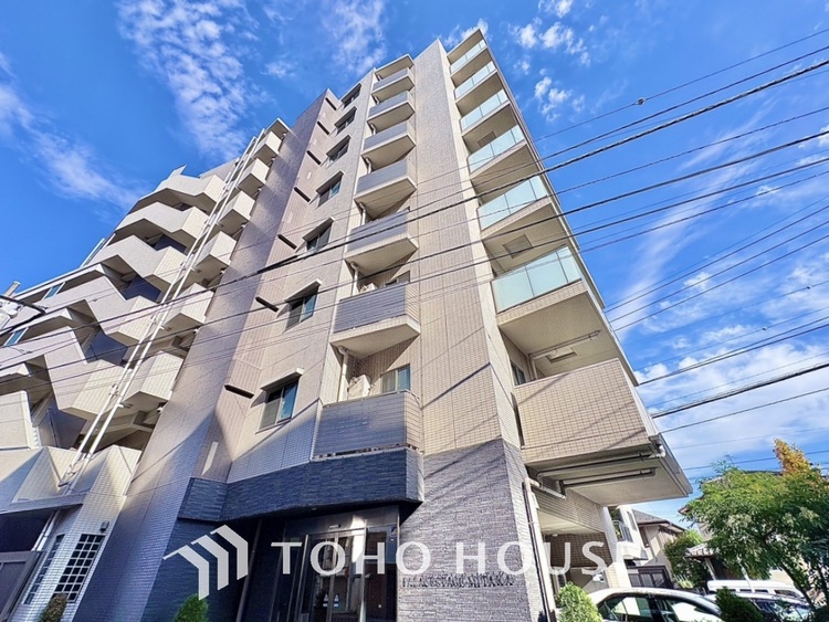 その他 広々としたキッチンのシンクは、料理の準備と片付けを楽にし、使いやすさを最大限に引き立てます。