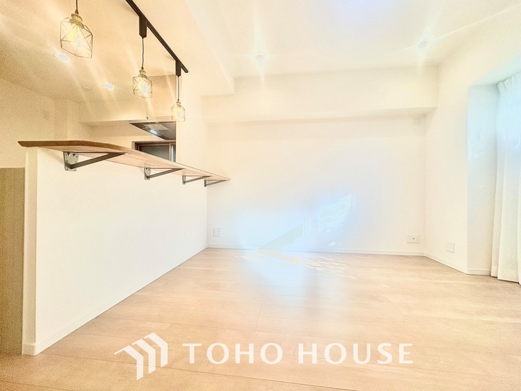 内装 【LIVING】◆Sunshine◆光が燦々と入り、いるだけで気持ちいい。「開放的でゆとりあるお部屋です。」