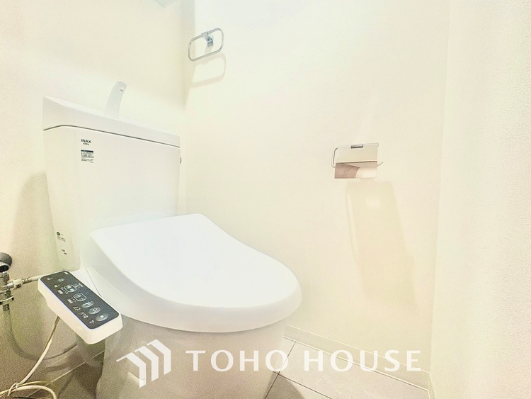 トイレ 【TOILET】◆快適◆な生活に不可欠。節水型の高性能トイレを新設。