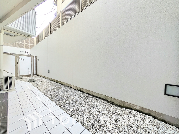 その他 街の景色を一望する特等席。視界を遮るもののない開放的な眺望が、都心生活の醍醐味を、毎日あなたに届けます。