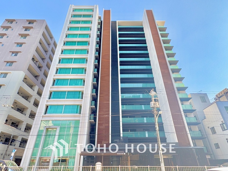 外観 漂う上質な空気感、マンションに入れば「おかえりなさい」と笑顔で迎えてくれるエントランス。最良の心配りを感じるマンションでした。