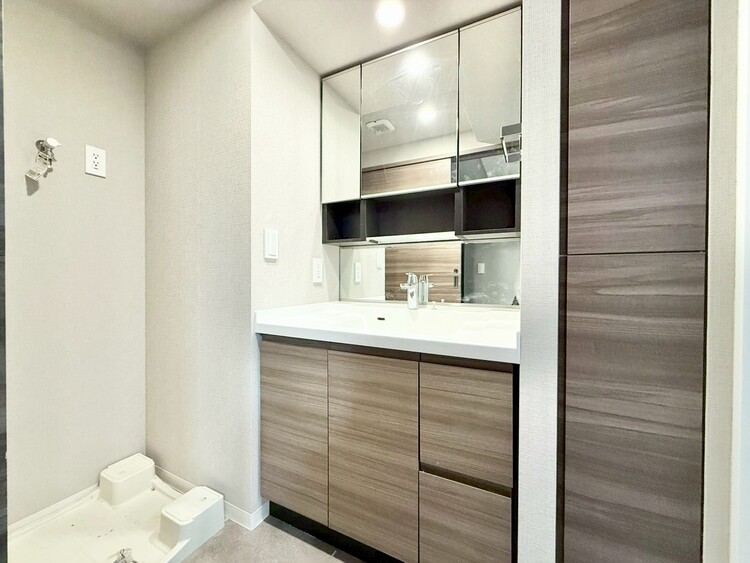 洗面 十分な広さの脱衣所。