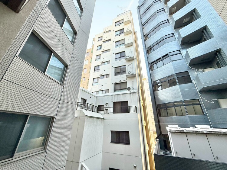 バルコニー 陽当たり・通風・開放感に恵まれた環境です。