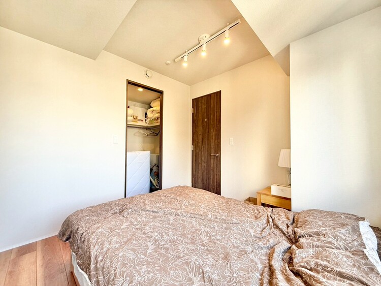 子供部屋 清かで艶やかな時間をもたらしてくれる室内です。