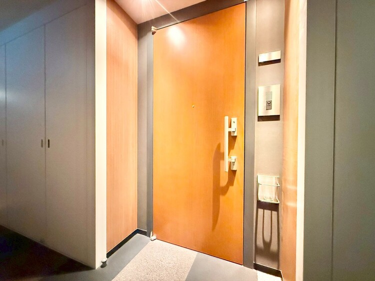 玄関 清潔感のある落ち着いた雰囲気の玄関です。