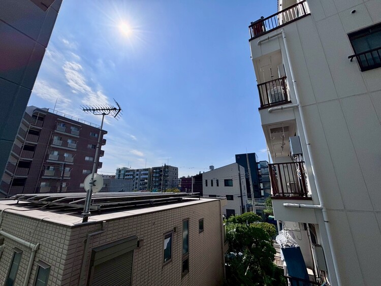 その他 眺望や窓からの景色が良いと、家で過ごす時間も快適です。