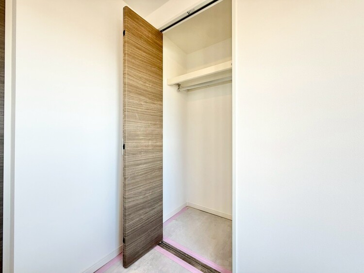 その他 収納スペースが付いていて、お部屋を広く使っていただけます。