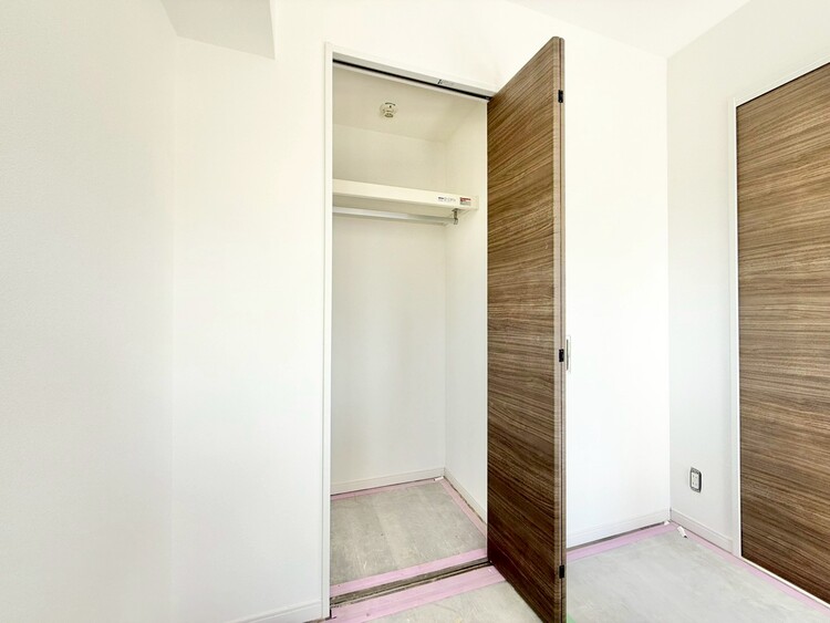 その他 家電やスーツケース、ストック品など何でも片付く嬉しい空間です。