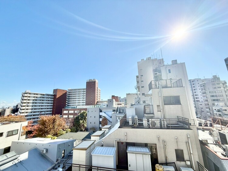 その他 眺望や窓からの景色が良いと、家で過ごす時間も快適です。