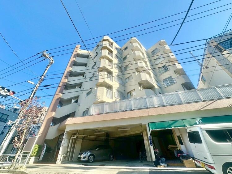 外観 飽きのこないシンプルモダンな外観です。