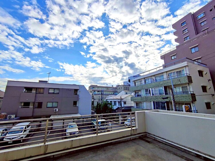 その他 眺望や窓からの景色が良いと、家で過ごす時間も快適です。