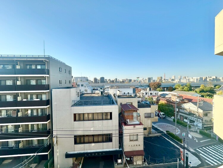 バルコニー 陽当たり・通風・開放感に恵まれた環境です。