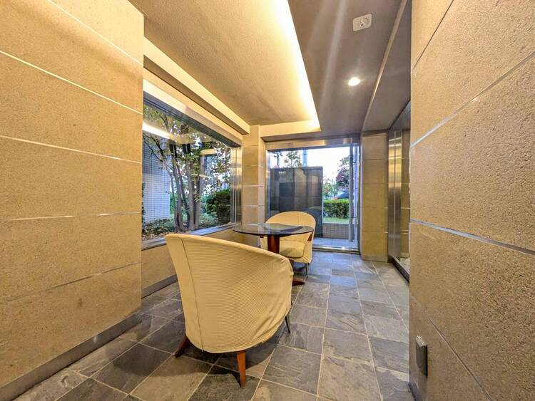 その他 館内は静寂な中が保たれており、管理が行き届いている印象を受けました。