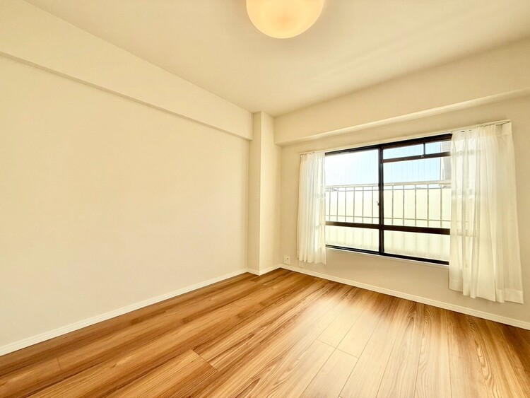 子供部屋 清かで艶やかな時間をもたらしてくれる室内です。