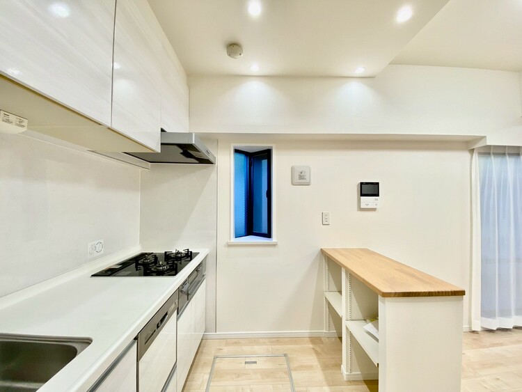 内装 【LIVING】◆simple is best◆無駄のない綺麗なつくりのリビングルームであなただけの暮らしを。