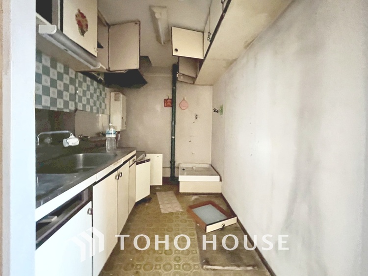 キッチン 現在改装中◆煌びやか◆愛おしい家族との団欒の時間をより一層幸せなものに感じさせる煌びやかなLDK。輝かしい毎日が待っています。