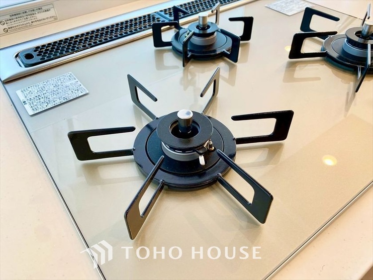 キッチン 【KITCHEN】◆家族のおはよう◆の声を笑顔で迎えてあげられるシステムキッチン。朝ごはんが楽しみでちょっと早起きしたくなるんです。