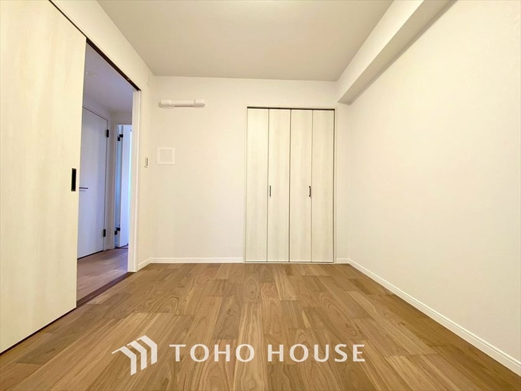 内装 【PRIVATE ROOM】◆快適◆な暮らしに不可欠な収納スペース。快適さとともに思い出も詰まっていく。