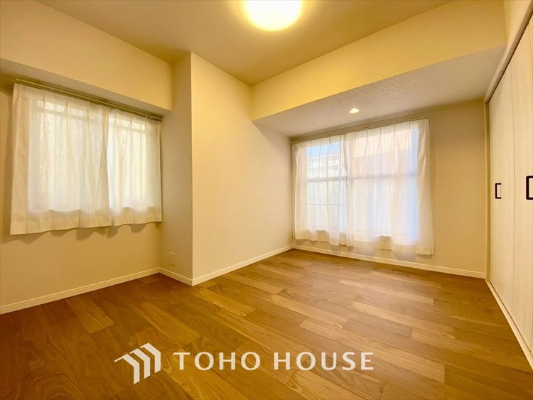 内装 【PRIVATE ROOM】◆属毛離裏◆子は父を手本とし、母に愛育されて成長する。家族の深い繋がり。いつまでも大切にしたい。