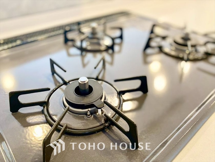 キッチン 【KITCHEN】◆家族のおはよう◆の声を笑顔で迎えてあげられるシステムキッチン。朝ごはんが楽しみでちょっと早起きしたくなるんです。