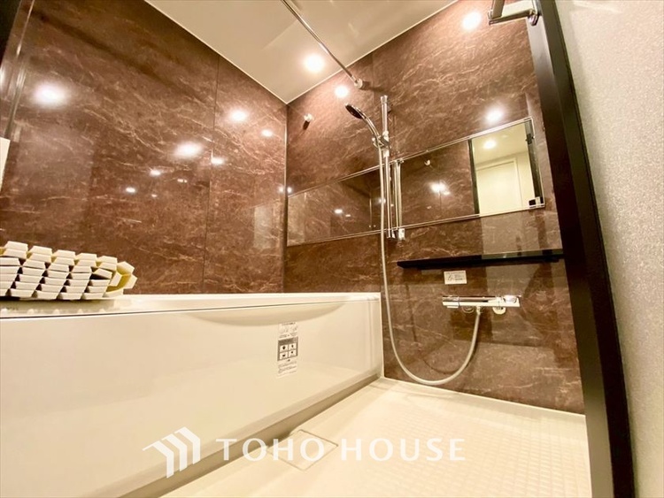 風呂 【BATHROOM】◆プライベートな空間◆simpleだからrelaxできるんです。こころもからだもキレイさっぱり。