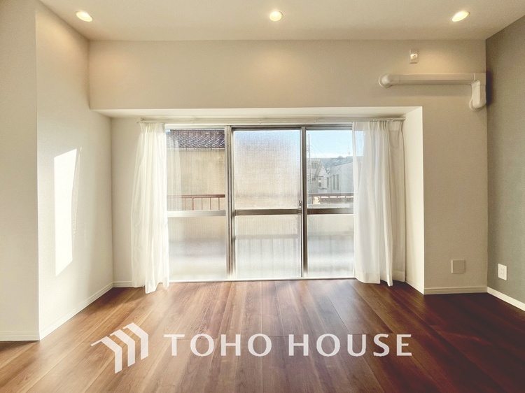 内装 【LIVING】◆simple is best◆無駄のない綺麗なつくりのリビングルームであなただけの暮らしを。