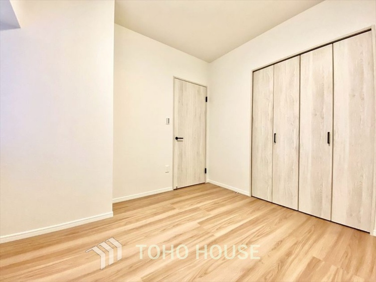 内装 【PRIVATE ROOM】◆快適◆な暮らしに不可欠な収納スペース。快適さとともに思い出も詰まっていく。