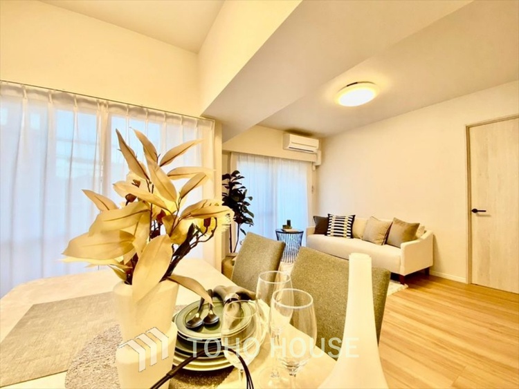 内装 【LIVING】◆Sunshine◆光が燦々と入り、いるだけで気持ちいい。「開放的でゆとりあるお部屋です。」