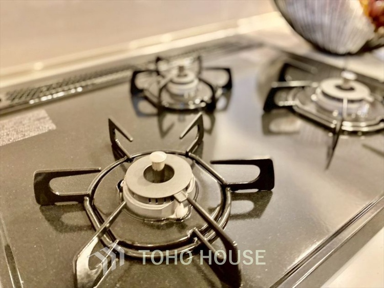 キッチン 【KITCHEN】◆家族のおはよう◆の声を笑顔で迎えてあげられるシステムキッチン。朝ごはんが楽しみでちょっと早起きしたくなるんです。