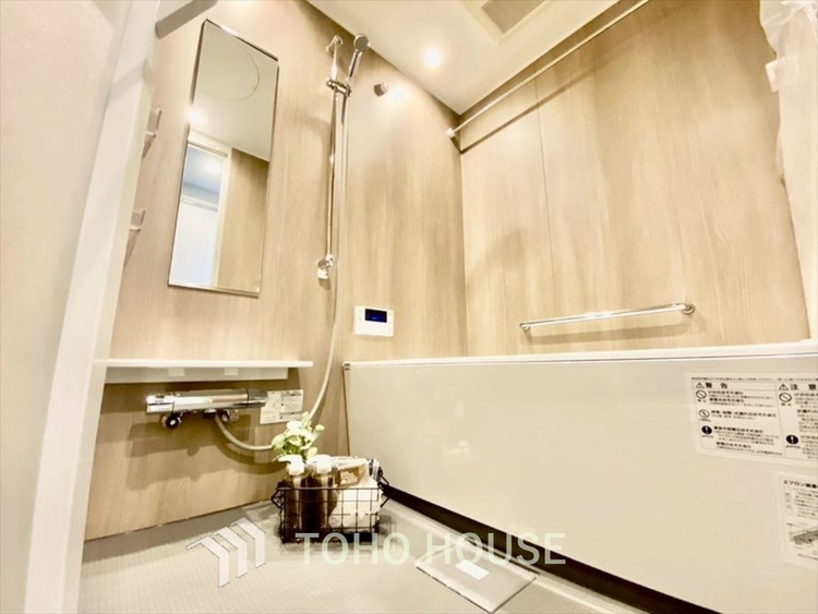 風呂 【BATHROOM】◆プライベートな空間◆simpleだからrelaxできるんです。こころもからだもキレイさっぱり。