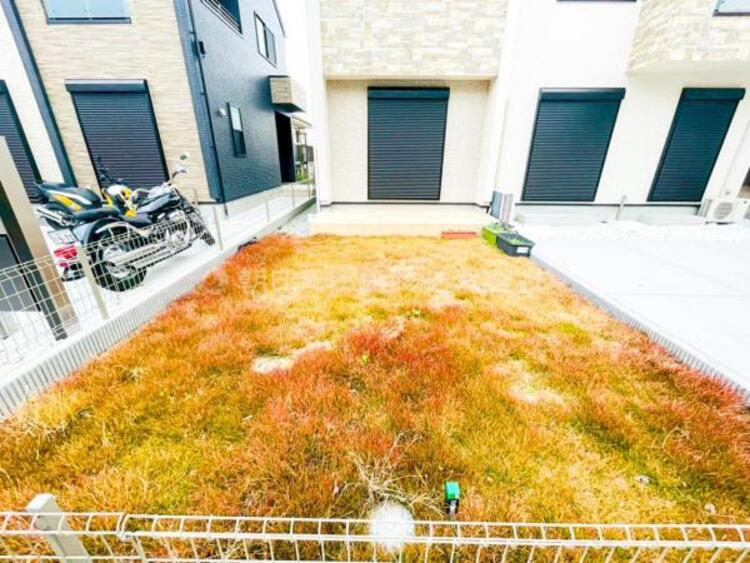 その他 庭先はとても広くお好きな食物を家庭菜園できたり、ガーデニングでキレイな演出もできます。