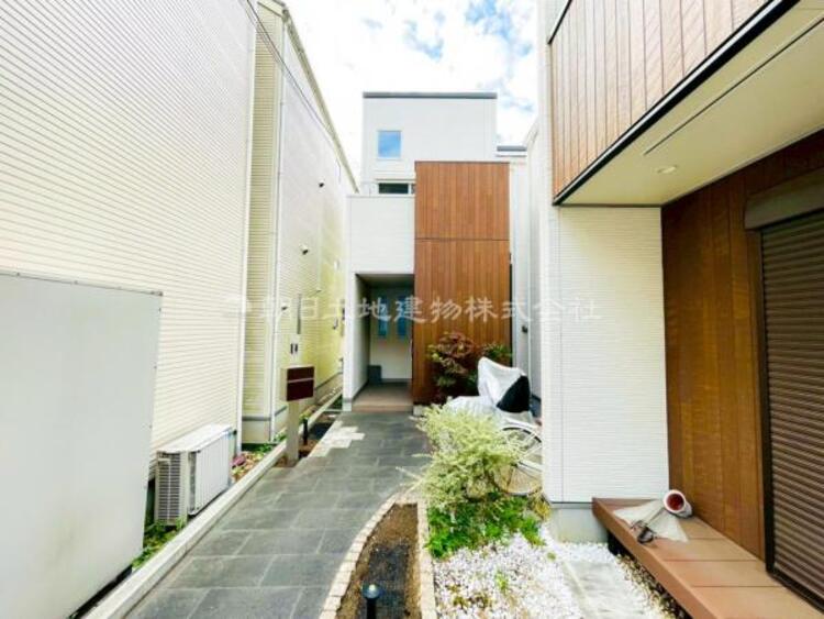 外観 【外観】本質の部分から住み心地や安全性を見つめ直しました！！目には見えにくい部分にもこだわります！！ 