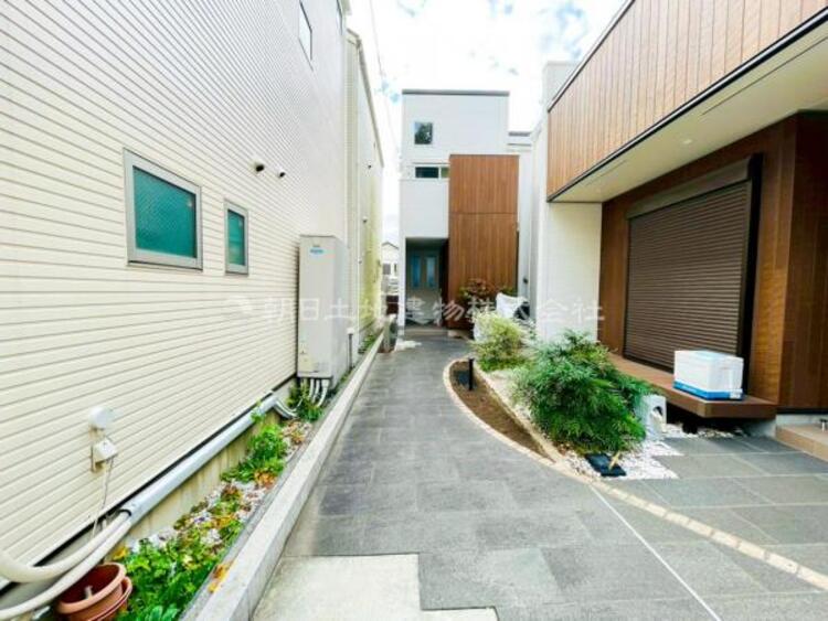 外観 【外観】空が広く感じられる、そんな空間、街並みが誕生します！きれいで静かな住宅地です通風も良好です！ 