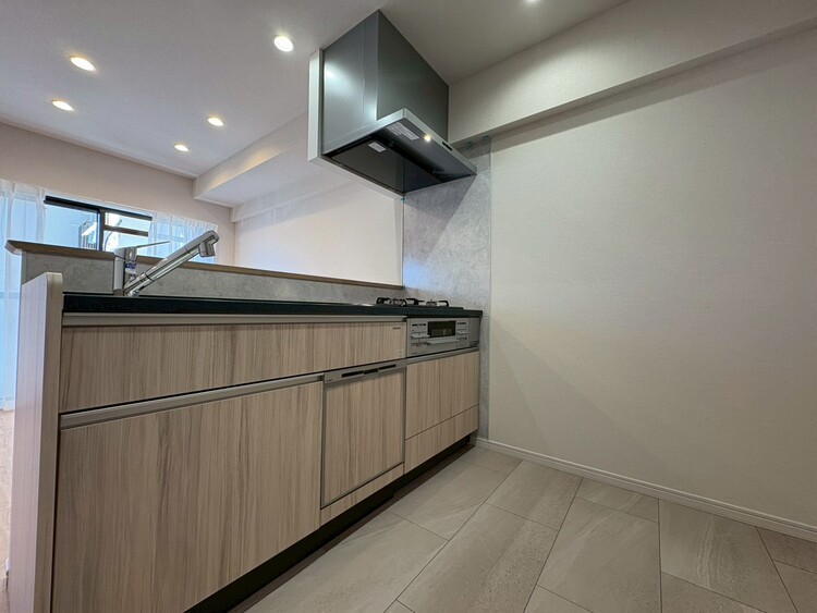 キッチン 洗練されたスタイリッシュなデザイン性と使いやすさを備えた仕様。