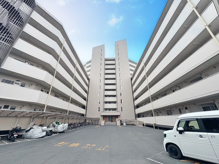 外観 資料には掲載していない情報が、現地にはたくさんあります。是非一度、現地をご確認ください。