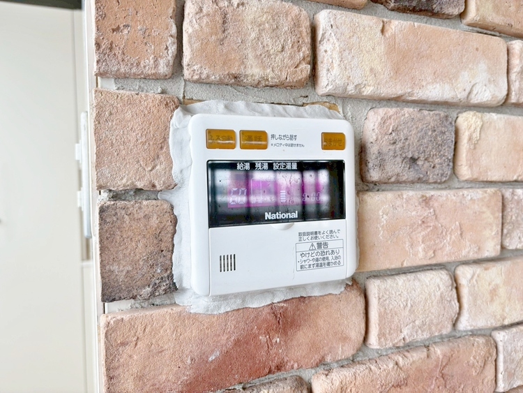 設備 見やすい画面で操作しやすい給湯パネルです。