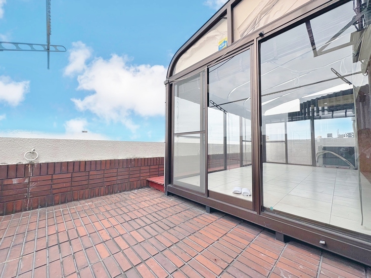 バルコニー 暮らしの中で、光と風を演出してくれるバルコニー。