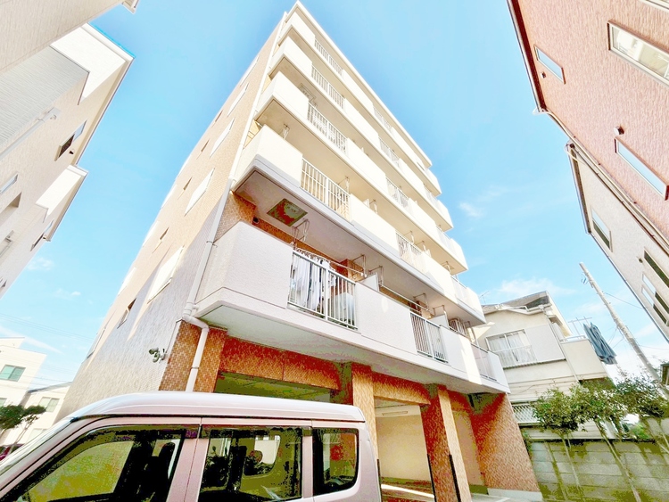 外観 ライフプランニングからローンまで、一貫してご説明させていただきます。お気軽にお問い合わせくださいませ。